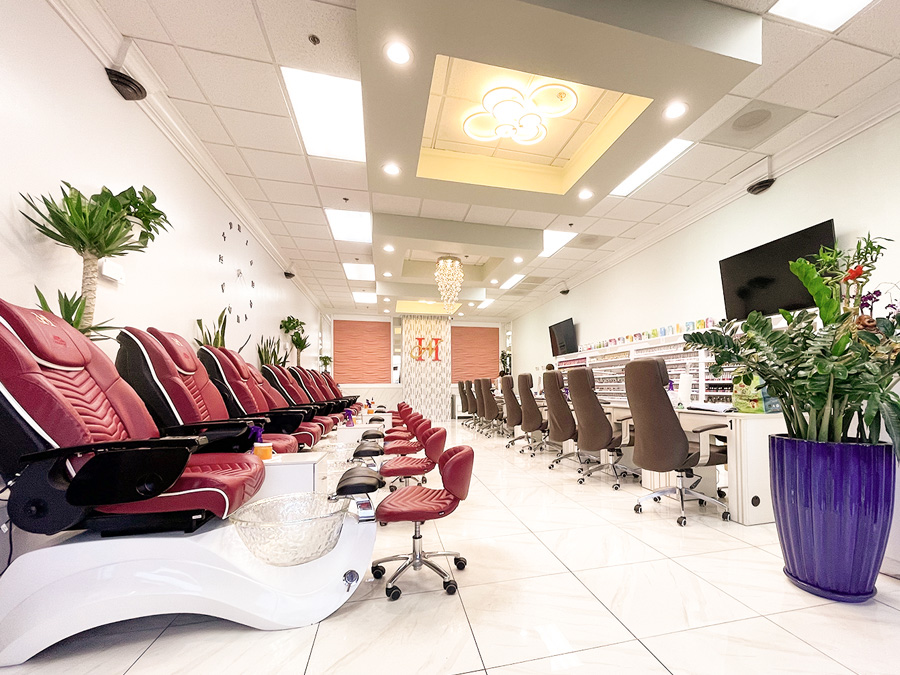 Bijou Nail Spa And Hair